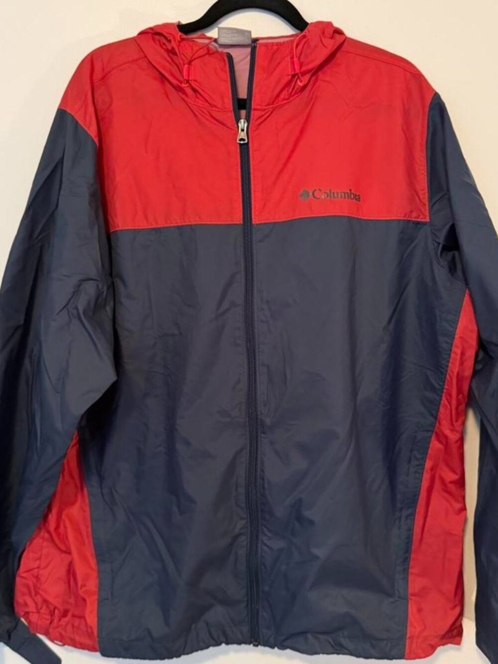 Columbia Sportswear red and navy blue color-blocked windbreaker jacket in size L